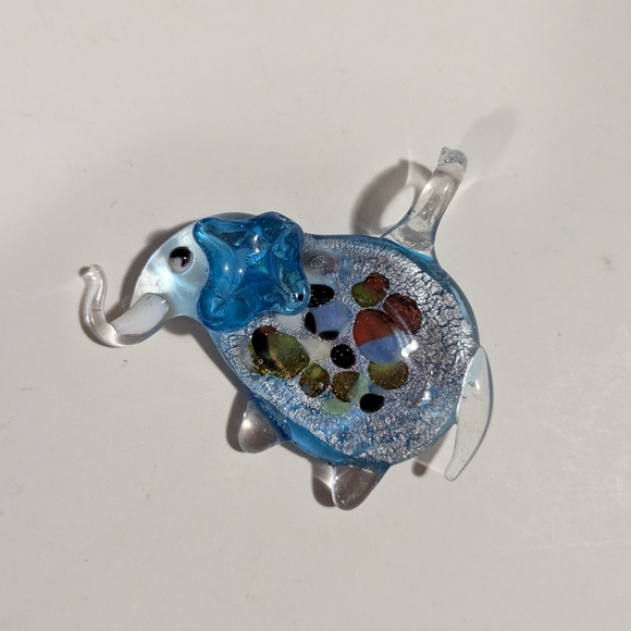 Handcrafted Lampwork Elephant Glass Pendant Bead - Picture 9 of 13